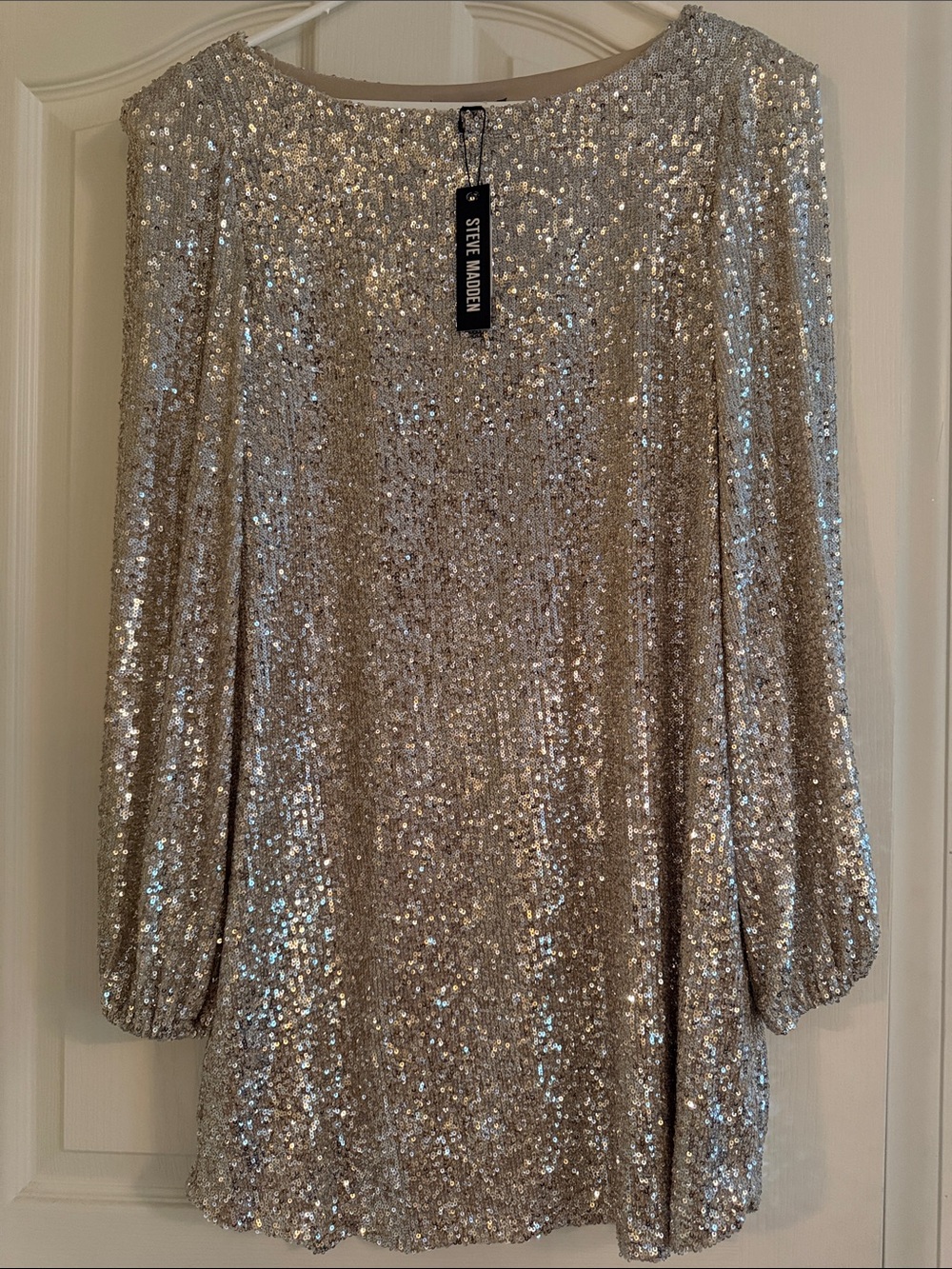 NEW Women’s Steve Madden Silver Sequin Long Sleeve Shift Dress with tags.